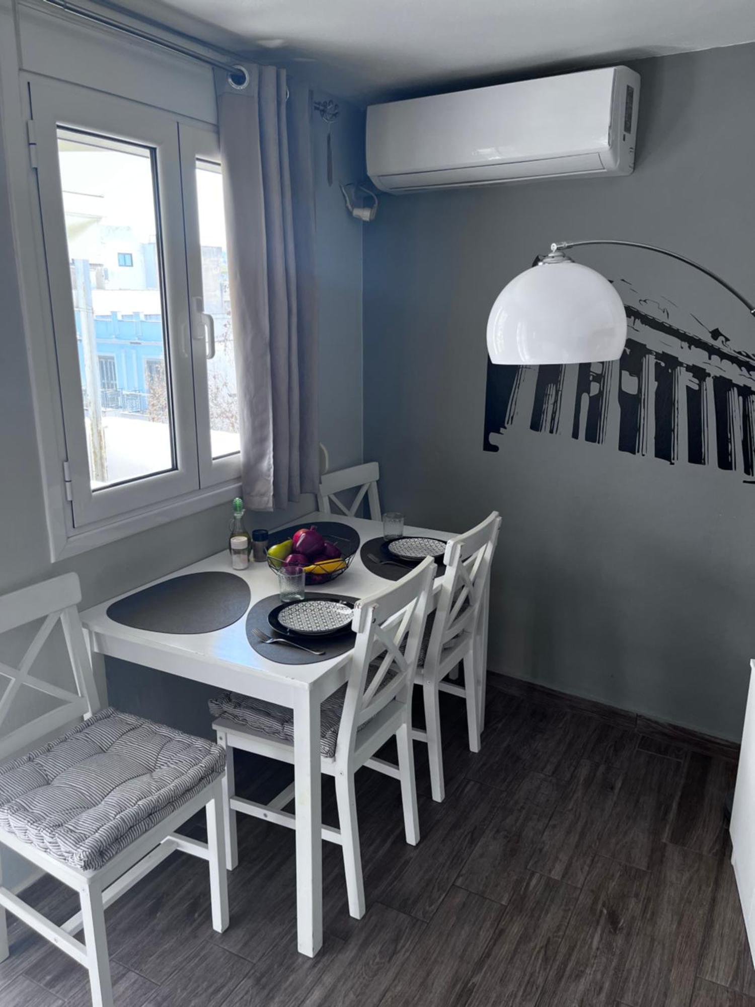 Cozy Studio Apartment In The Heart Of Athens Exterior photo
